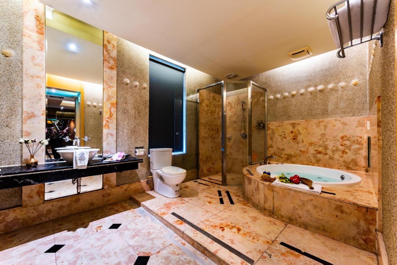 Liti Motel Taichung Buitenkant foto