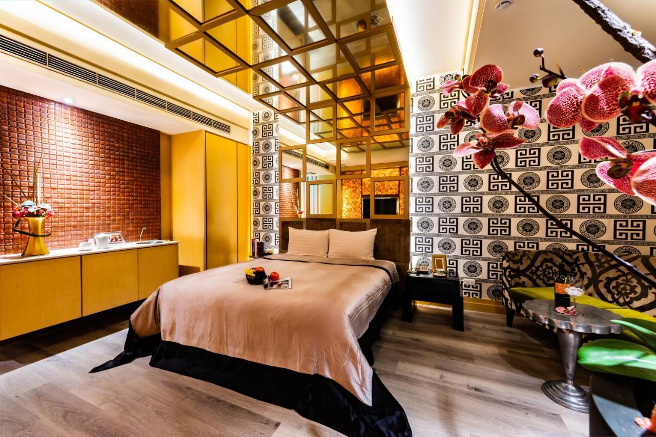 Liti Motel Taichung Buitenkant foto
