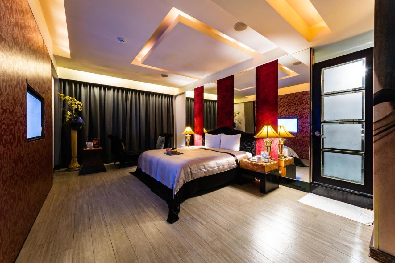 Liti Motel Taichung Buitenkant foto