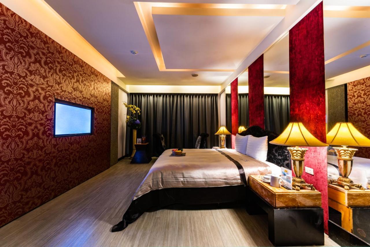 Liti Motel Taichung Buitenkant foto