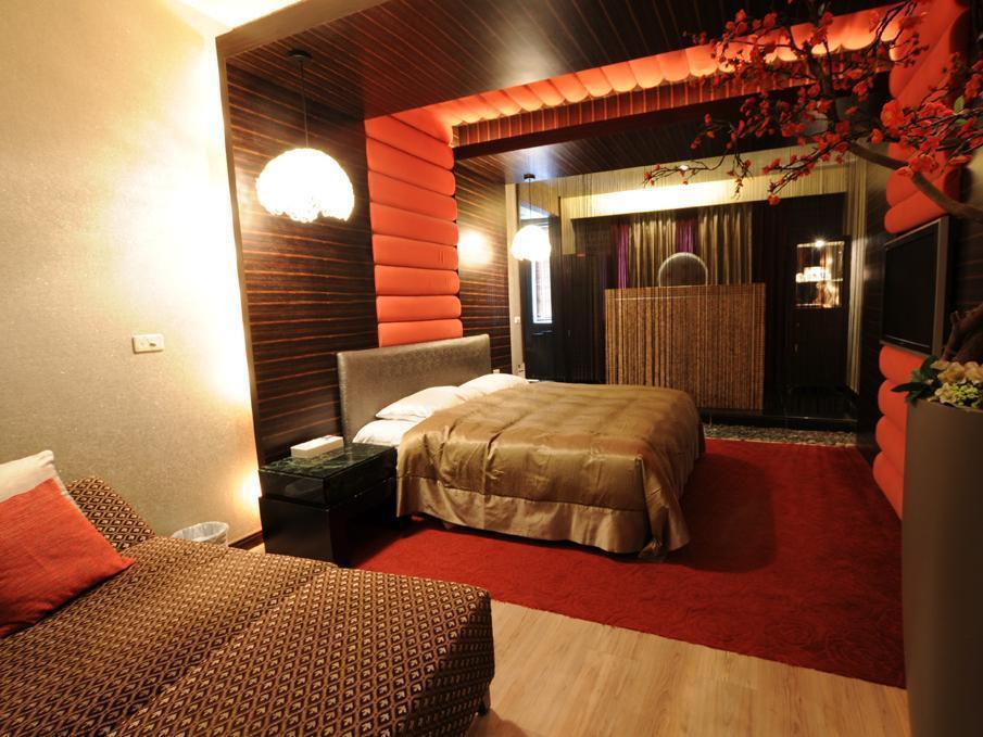 Liti Motel Taichung Buitenkant foto