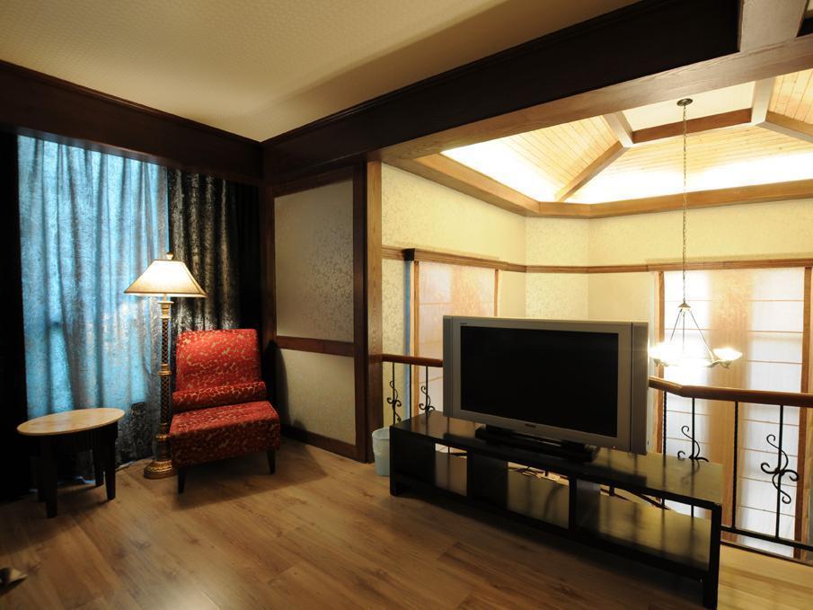 Liti Motel Taichung Buitenkant foto