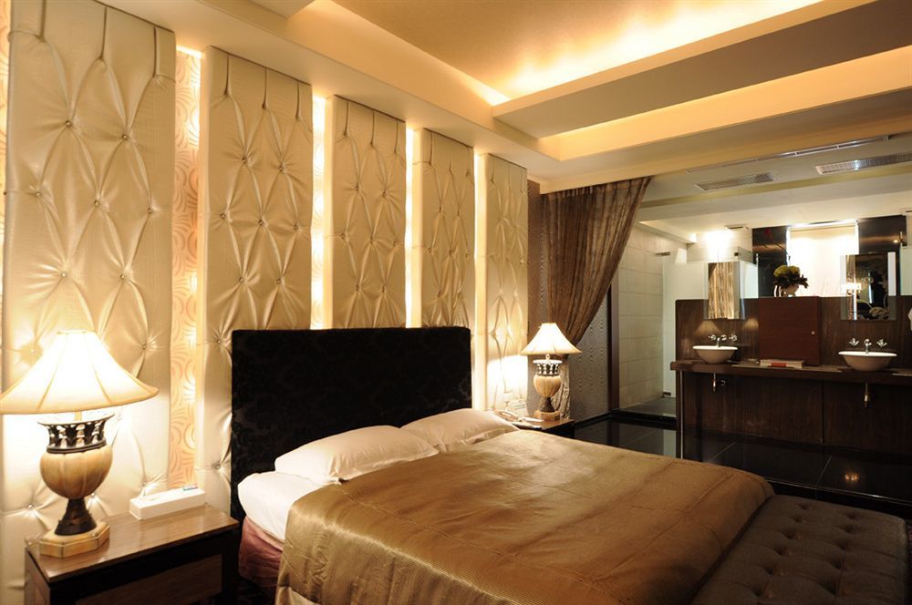 Liti Motel Taichung Buitenkant foto
