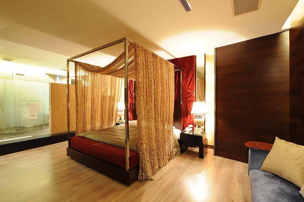 Liti Motel Taichung Buitenkant foto