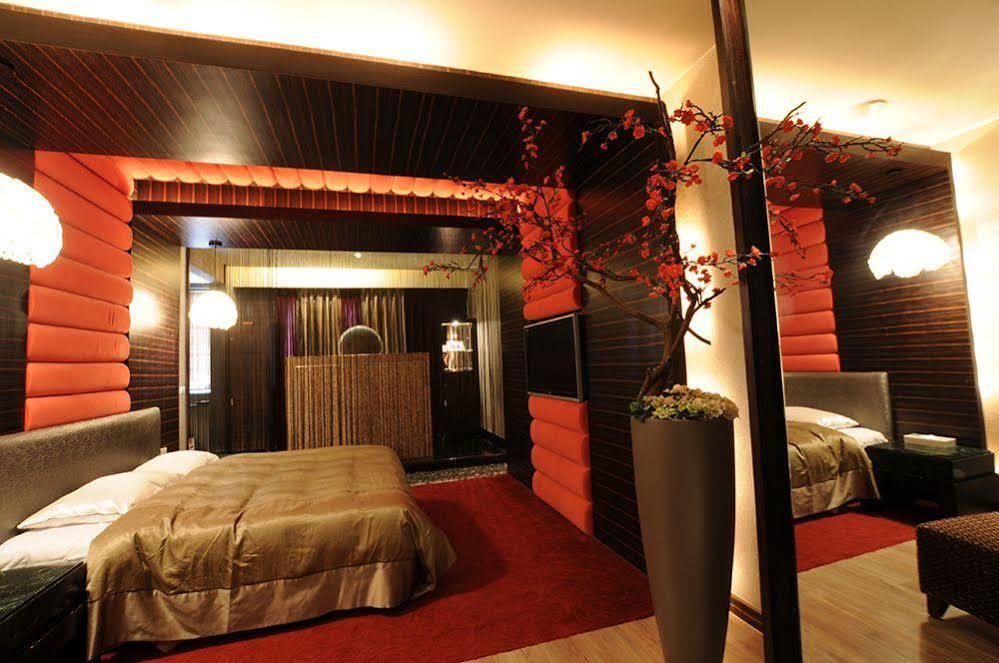 Liti Motel Taichung Buitenkant foto