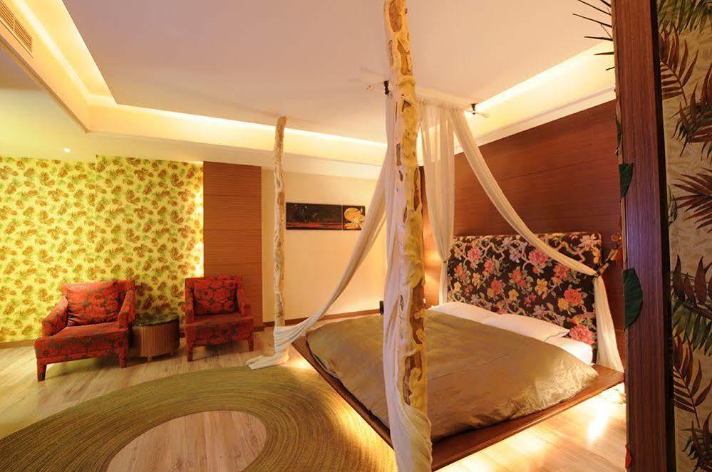 Liti Motel Taichung Buitenkant foto