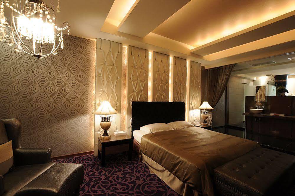 Liti Motel Taichung Buitenkant foto